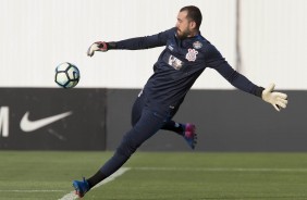 Walter durante treino da tarde, antes da partida contra o Internacional, na Arena