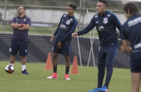 O treino ficou marcado pela escalao de Pedrinho no lugar de Jadson