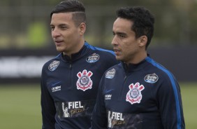 Arana e Jadson durante treino preparatrio para a final contra a Ponte