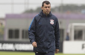 Técnico Carille esboça equipe titular que vai enfrentar a Ponte no domingo