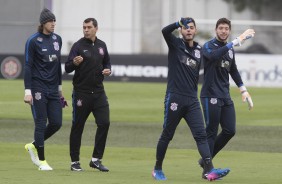 Com reservas e titulares, o treino foi marcado por um rachão em campo