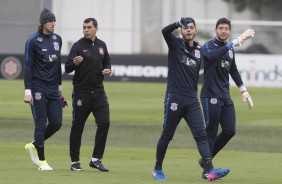 Com reservas e titulares, o treino foi marcado por um racho em campo