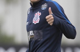 Entre os possíveis titulares, Guilherme Arana posou para a câmera