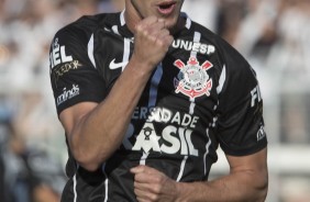 Rodriguinho se igualou a Jô na artilharia