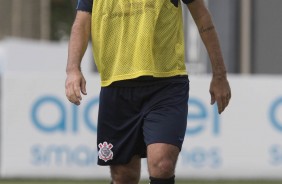 Danilo voltou há pouco tempo a treinar com bola