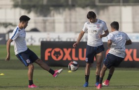 Marquinhos Gabriel e Romero trocam passes no treino de hoje