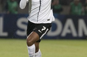 Jô deu passe para Jadson marcar o segundo do Timão contra a Universidad de Chile