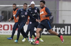 O Corinthians entra em campo neste domingo, contra o Vitria