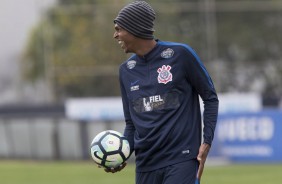 Jô era todo sorriso no treino dessa sexta-feira no CT