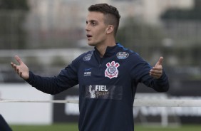 Rodrigo Figueiredo espera pacientemente uma chance no time