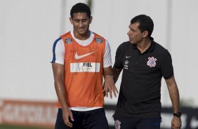 A partida acontece a partir das 16h, no estádio Serra Dourada