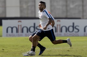 Clayson no treino da manhã após vitória no Brasileirão