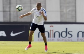 Clayton no treino da manh no CT aps primeira vitria no Brasileiro