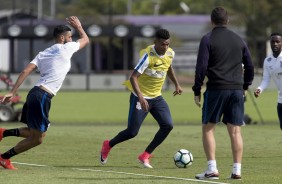 Jô e Camacho em ação no treino da manhã no CT após primeira vitória no Brasileirão