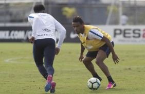 Paulo Roberto em ação no treino da manhã no CT após primeira vitória no Brasileirão