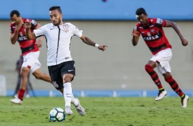 Clayson entrou no segundo tempo contra o Atltico-GO