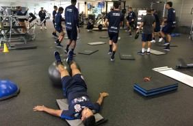 Alguns jogadores se exercitaram na academia do CT, nesta terça-feira