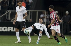 Gabriel sofreu muitas faltas durante a partida contra o So Paulo, pelo Brasileiro