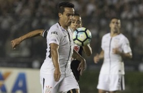 Jadson atuando contra o Vasco, pelo Brasileirão