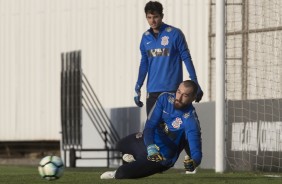 A atividade foi comandada pelo preparador de goleiro Mauri Lima