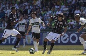 J e Romero formaram a dupla de ataque no Couto Pereira, no empate em 0 a 0