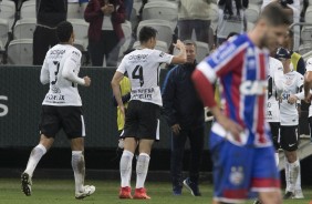 Balbuena comemora gol contra o Bahia com sua tradicional continncia