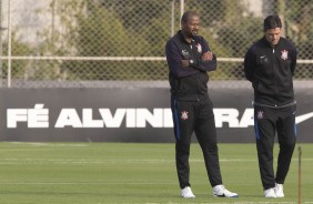 Fabinho e Leonado Cuca treinaram o elenco ao lado de Osmar Loss; Carille foi ausência