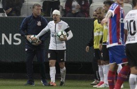 Fagner sofreu a falta que gerou a expulsão do jogador do Bahia