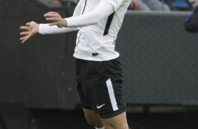 Balbuena atuando contra o Botafogo, na Arena Corinthians, pelo Brasileiro