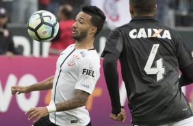 Clayson ganhou a vaga de Romero, suspenso