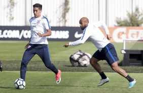 Fellipe Bastos e Pedrino no treino de reapresentação do Corinthians no CT