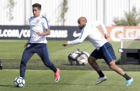 Fellipe Bastos e Pedrino no treino de reapresentao do Corinthians no CT