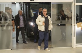 O presidente Roberto de Andrade entrando na Arena antes do jogo contra o Botafogo