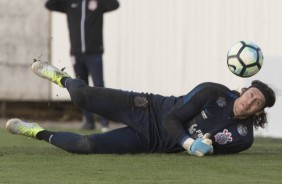 Vai que é tua, Cássio! O goleirão treinando duro para manter a excelente fase