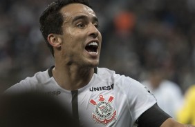 Jadson marcou o primeiro gol do Timo contra a Ponte Preta