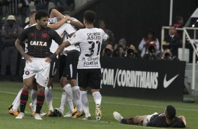 Corinthians marcou dois gols na Arena contra o Atltico-PR