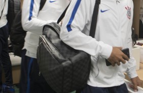 Fellipe Bastos no vestiário do estádio do Palmeiras antes da partida