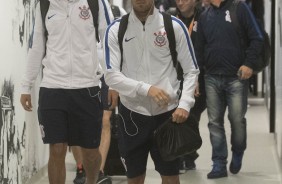 Gabriel chegando  Arena para o jogo contra a Ponte Preta