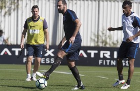 Danilo já treina com bola há algum tempo