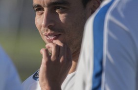 Jadson vai mais uma vez ser titular diante o Atlético-PR