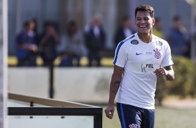 Giovanni Augusto será o substituto de Jadson no jogo contra o Fluminense