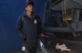 Jô antes da partida contra o Avaí