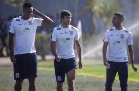 Jô, Romero e Gabriel no treino da manhã antes do embarque para o Rio