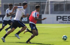 Jogadores no treino da manh antes do embarque para o Rio