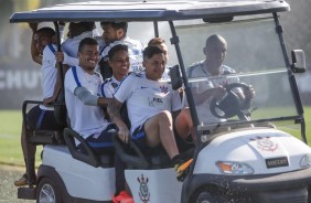 Jogadores no treino da manhã antes do embarque para o Rio