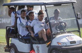 Jogadores no treino da manh antes do embarque para o Rio