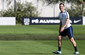 Rodriguinho no treino da manh antes do embarque para o Rio