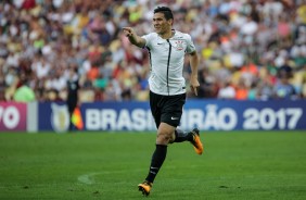 Balbuena comemora gol na partida contra o Fluminense no Maracanã pelo Brasileirão 2017