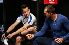 Rodriguinho e Walter antes da partida contra o Fluminense