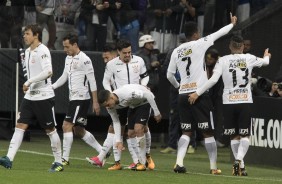 Arana marcou o primeiro gol do Corinthians contra o Sport